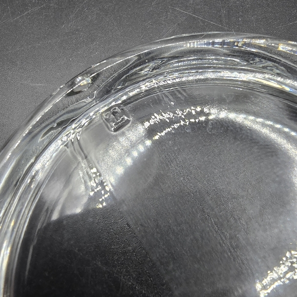 Vintage Anchor Hocking Covered Butter Dish Floral Clear Glass Scalloped Bottom - Picture 8 of 10